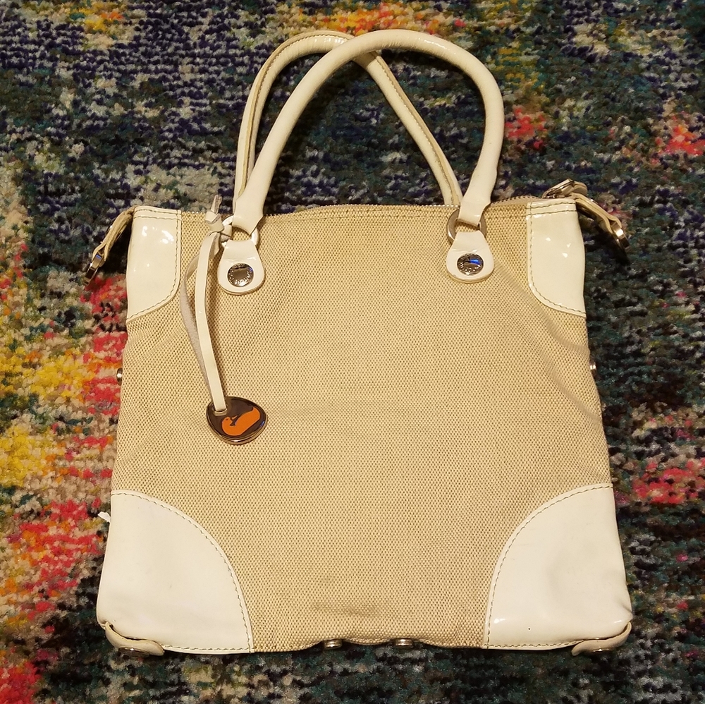 Dooney & Bourke purse